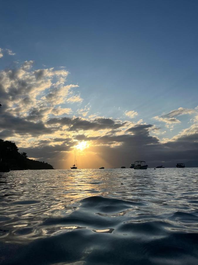 Pousada Conves - Ilha Grande 호텔 Praia de Araçatiba 외부 사진